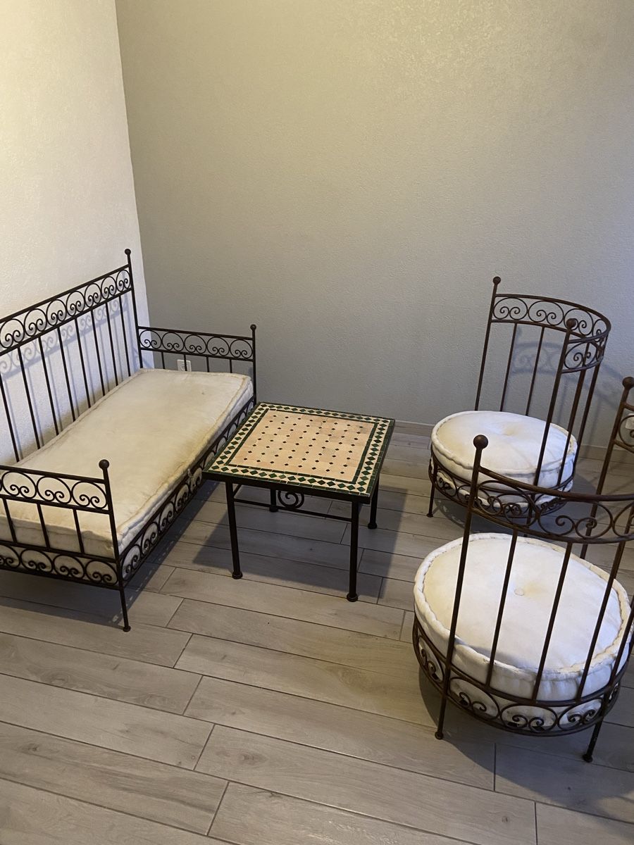Divani: Salon marocain artisanal, fer forgé – Usato da Tramelan venduto da oceane64 2