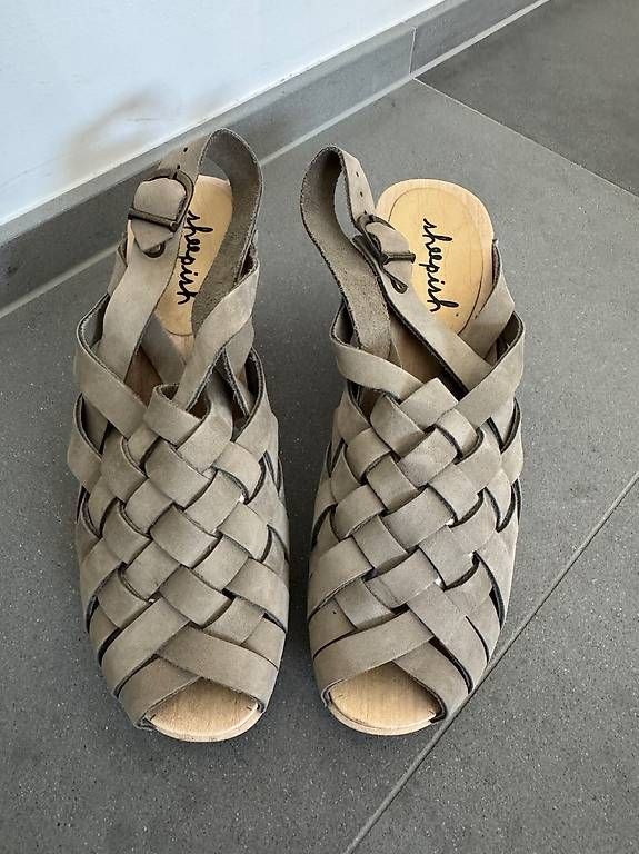 Chaussures femmes: Sandalen holzclogs – D'occasion à Zürich par mic_key