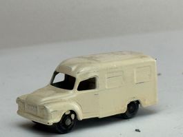 GB5- Lesney No 14 Lomas Ambulance creme