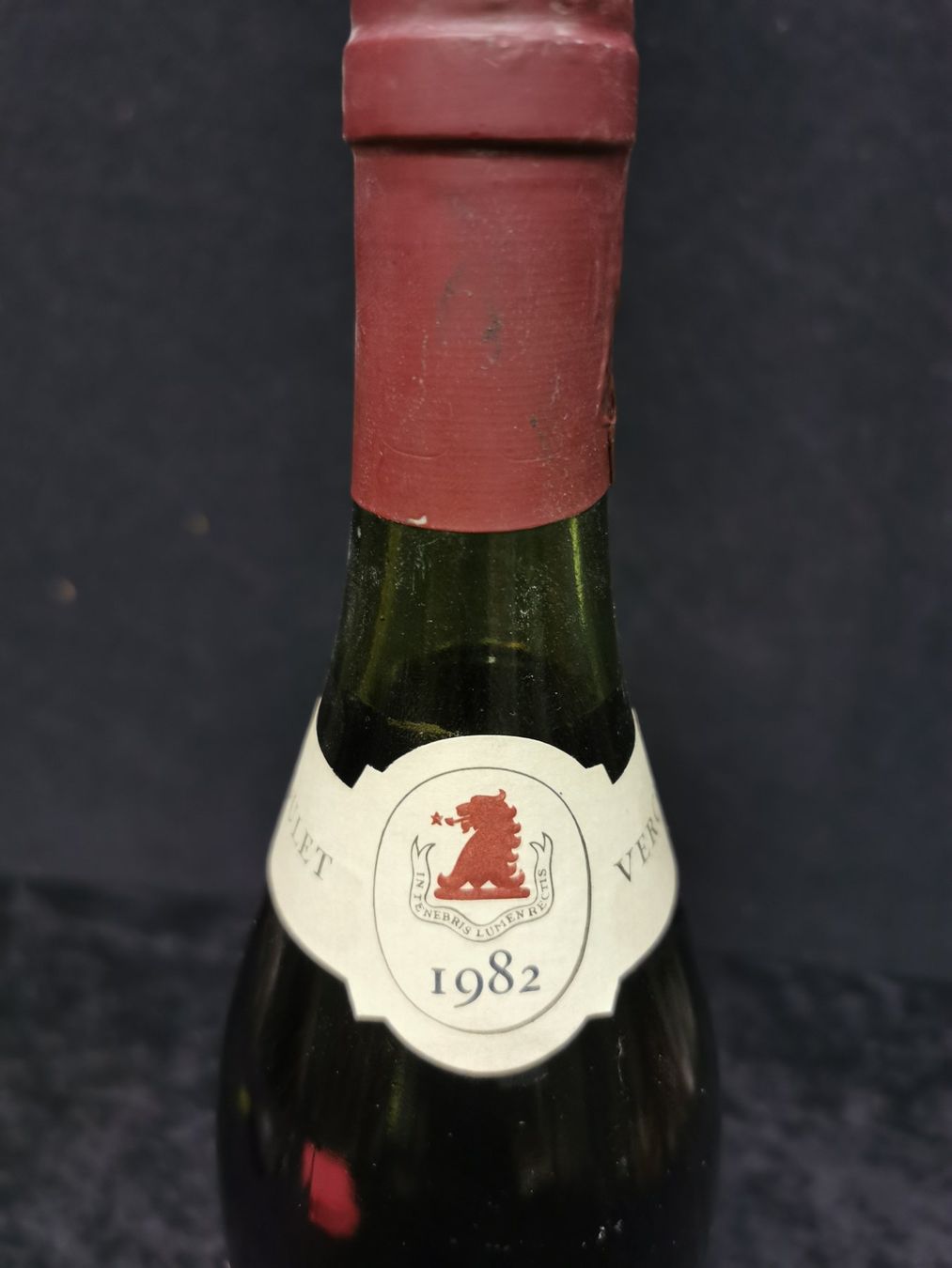 Vino: CÔTE DE NUITS-VILLAGES 1982 – Nuovo (secondo la descrizione) da Genève venduto da Leboucheoreilles 1