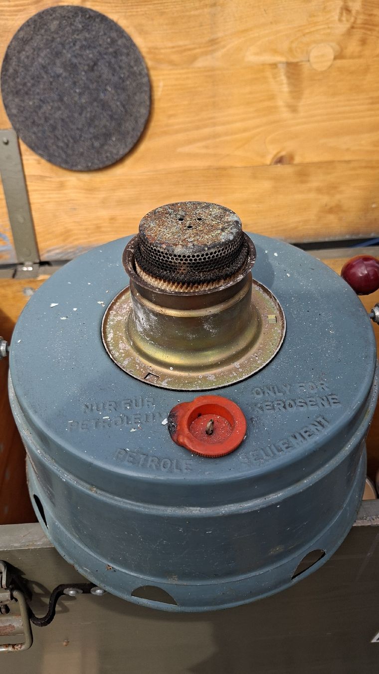 Radiateurs: Armee Heizmaterial in Kiste – D'occasion à Hirschthal par fhd_7zvv 2