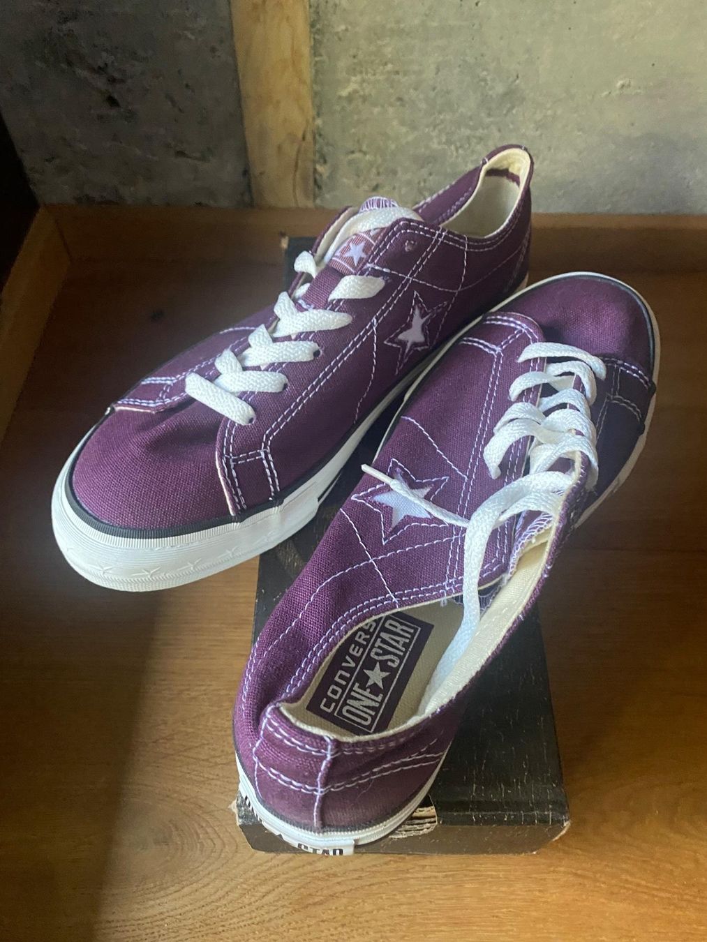Converse Herrenschuhe: Converse One Star wine / Baskets Converse. Prune taille 37.5 – Neu und originalverpackt aus Gümligen von Xochitl 3
