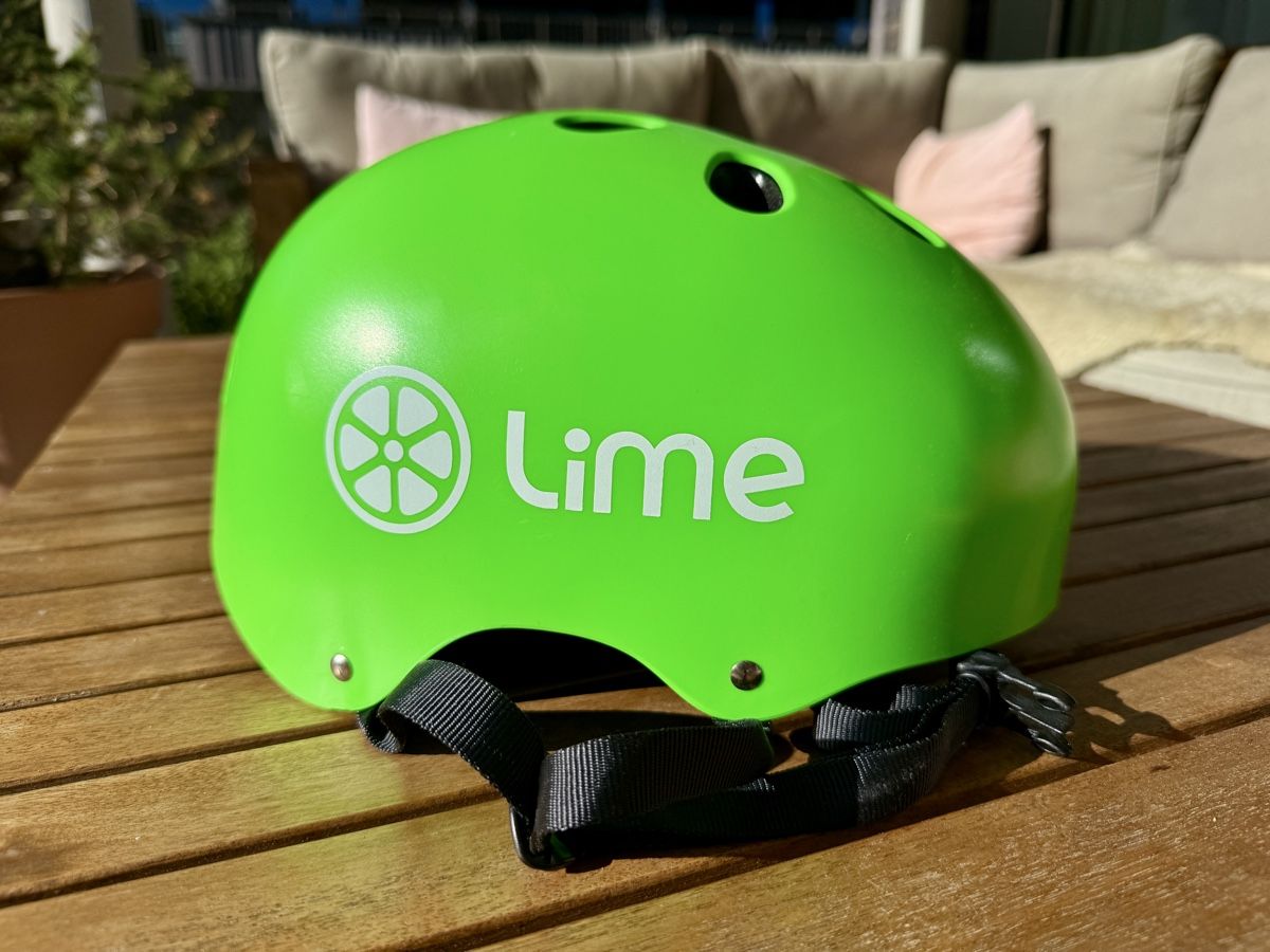 Caschi: Velohelm Grösse 61-63 NEU – Nuovo e nell'imballaggio originale da Thalwil venduto da val_bm5t