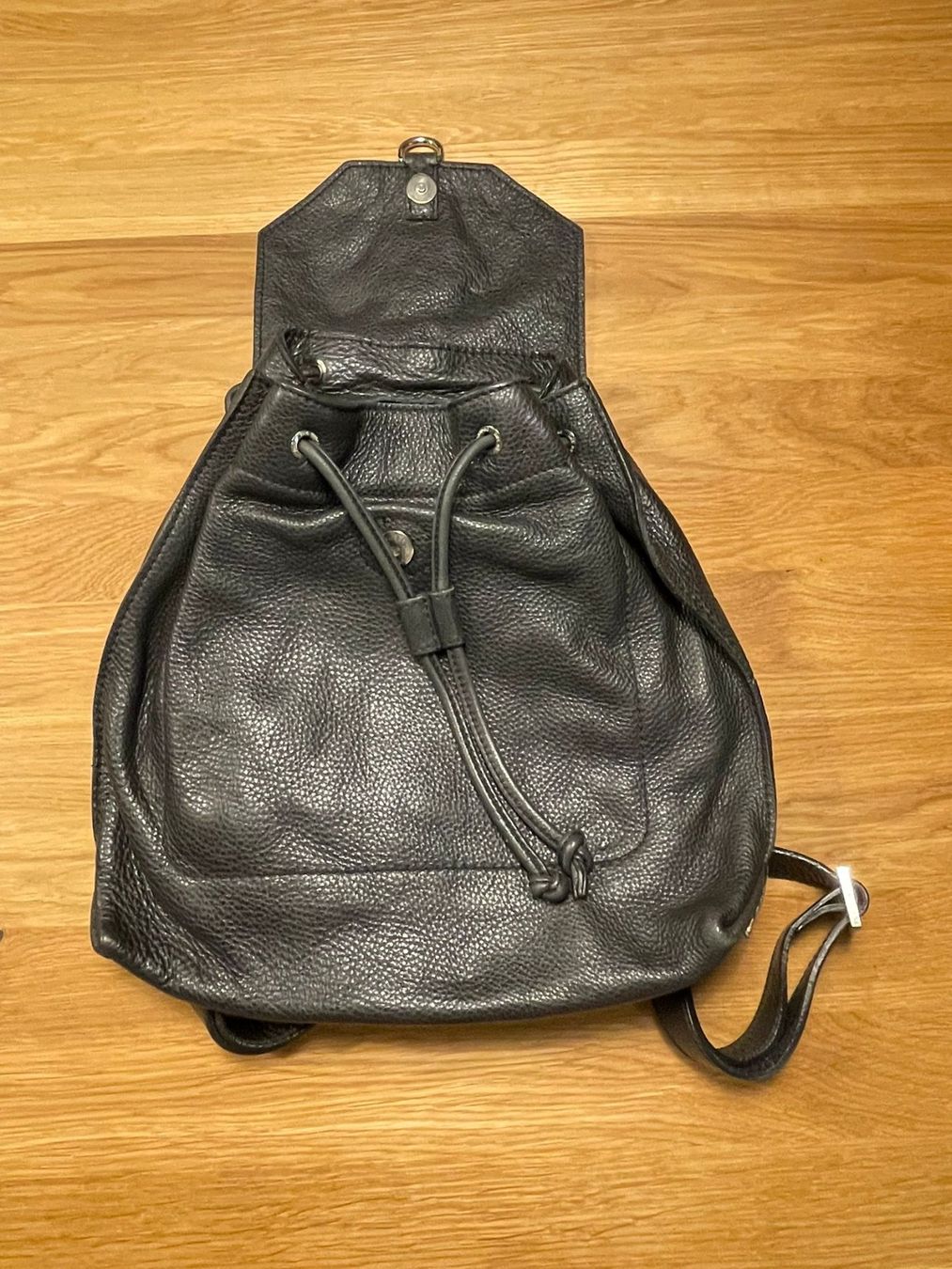 The Bridge Rucksäcke: Wunderschöner Rucksack von The Bridge aus Leder – Gebraucht aus Zürich von fra_f68d 1