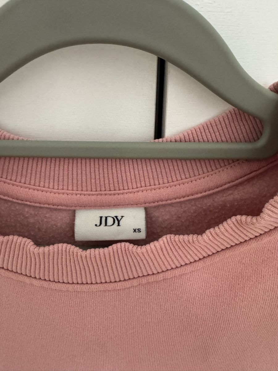 JDY Pullover & Sweatshirts: Pullover JDY Paris   – Gebraucht aus Beringen von ste_bh8w 1
