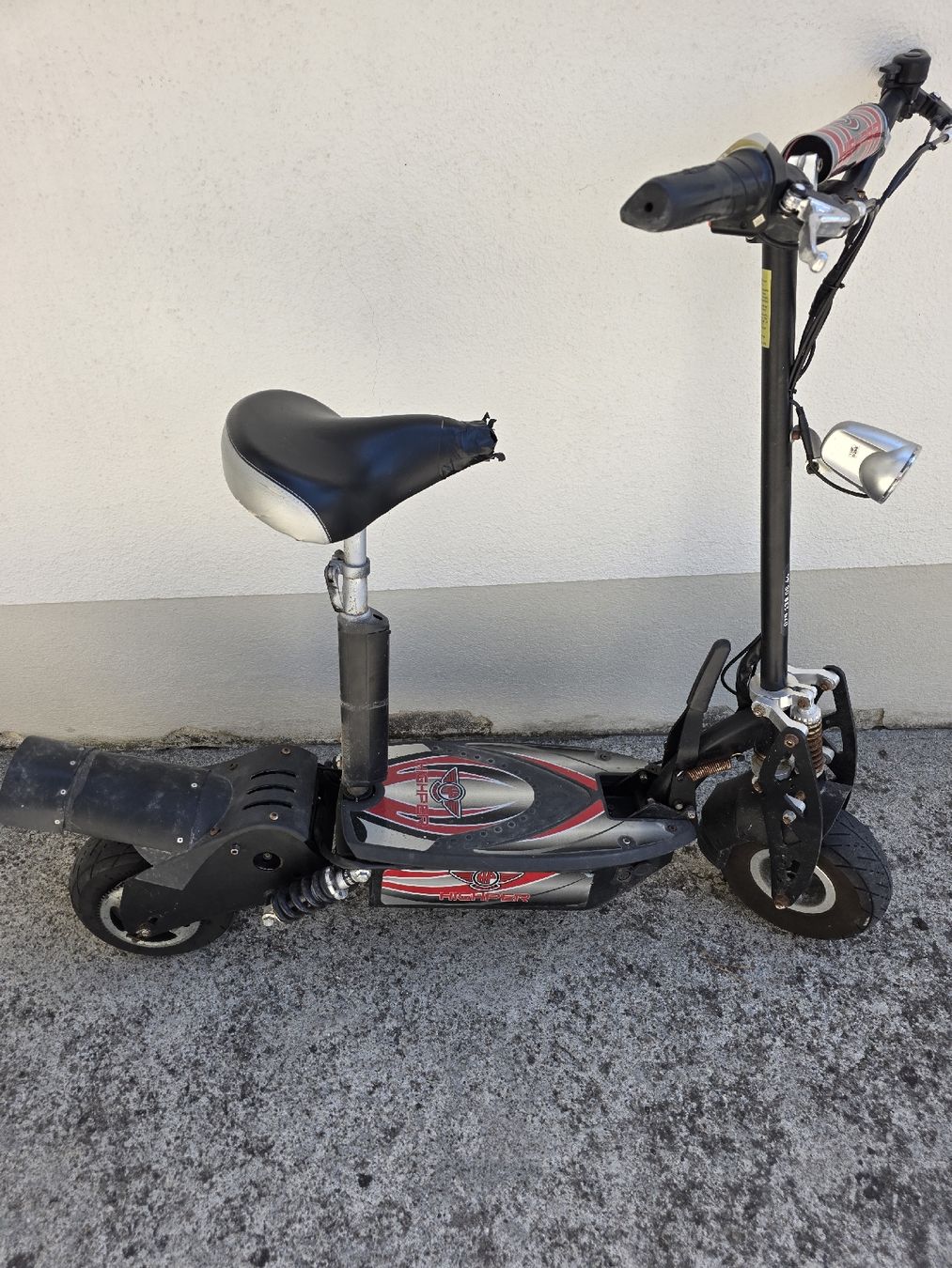 Scooters: Elektroroller mit Sitz gebraucht – Gebraucht aus Reiden von pavlo41 3