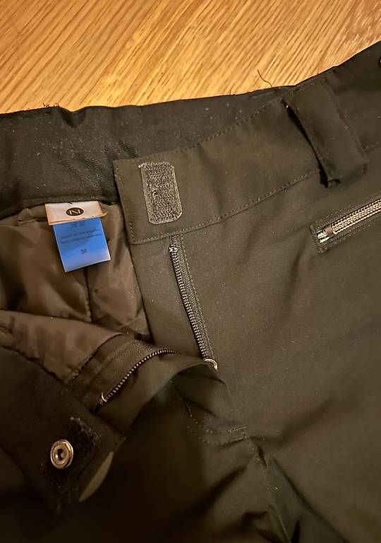 Pantaloni: Damenskihose, Grösse 36, schwarz – Usato da Zürich venduto da Nia_S 3