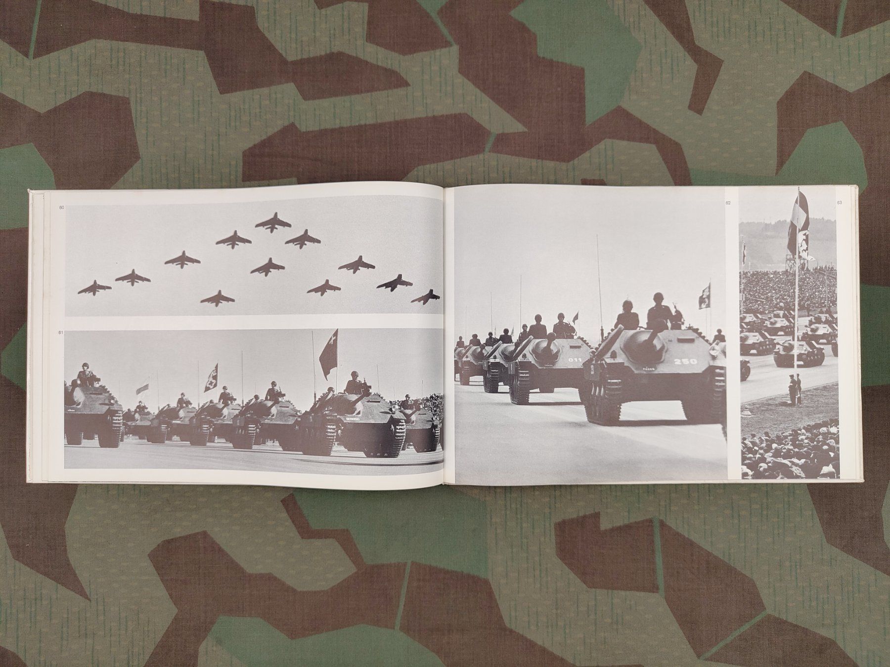 Schweizer Armee Uniformi: Buch, DEFILEE FAK 2 1963 – Usato da Bauma venduto da SwissMilitaria 4