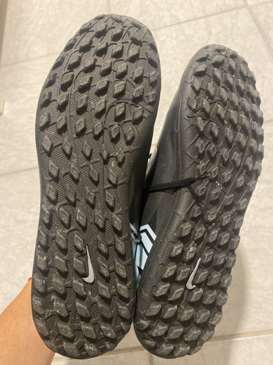 Chaussures hommes: Fussballschuhe Gr. 45 – D'occasion à Wangen b. Olten par janfon 3