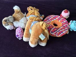 Lot de 7 peluches adorables - parfait pour les fêtes!