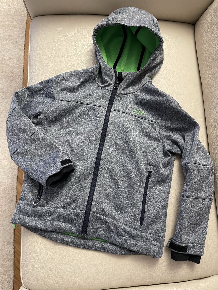 CMP Jacken & Mäntel: CMP Kinder Softshell Jacke Gr. 128 – Gebraucht aus Wichtrach von Adriana222