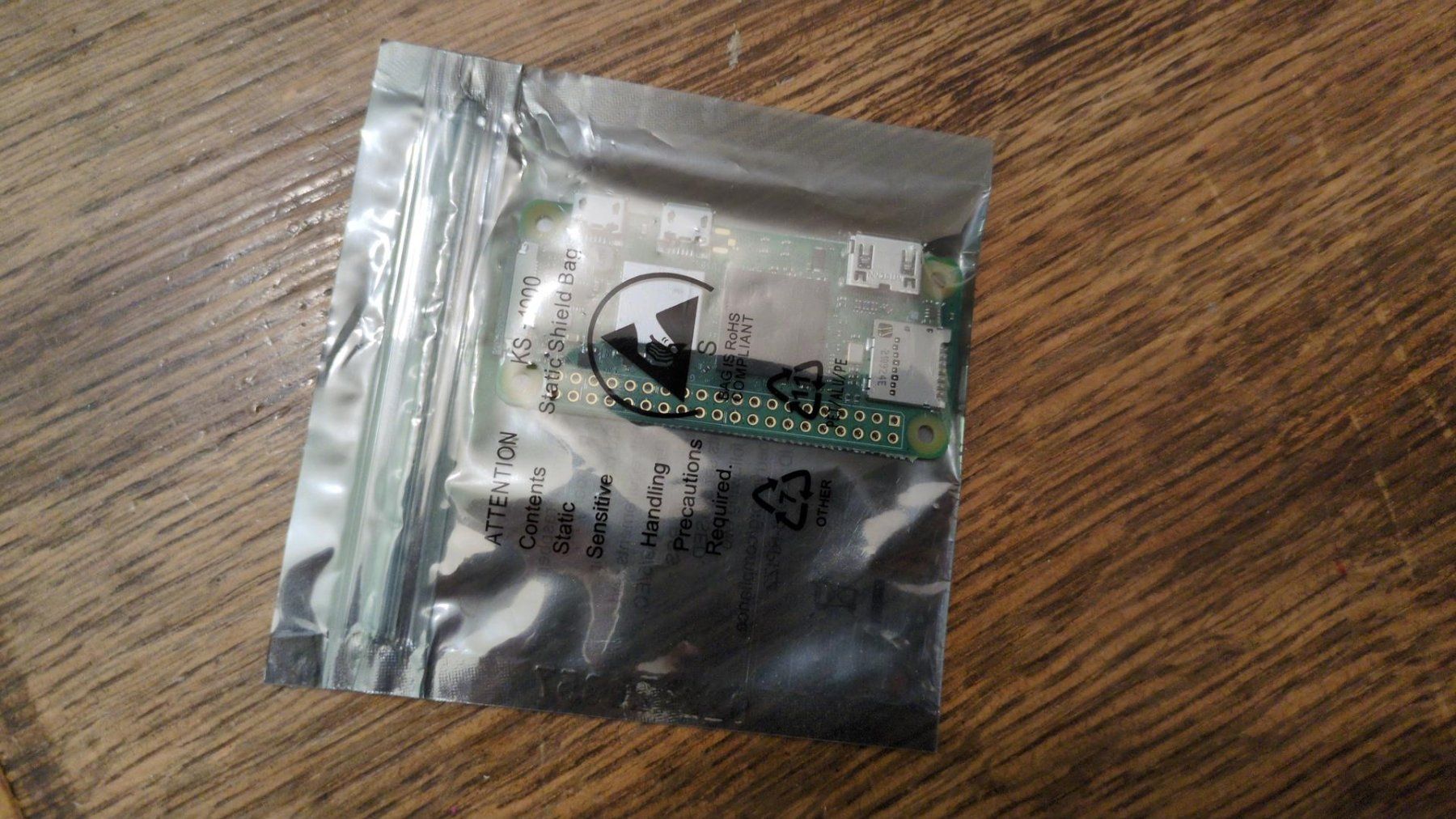 Raspberry Pi PCs: Raspberry Pi Zero 2 W – Neu und originalverpackt aus Vevey von OddEcho
