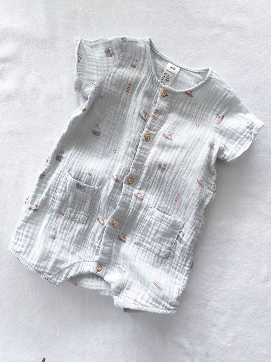 H&M Strampler: H&M baby romper, size 9M – Neu (gemäss Beschreibung) aus Sutz von Elena.Kottitas
