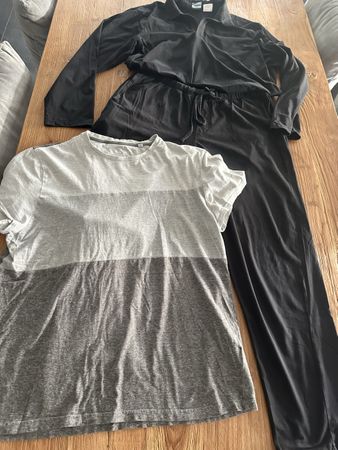 2 Herren Pyjamas Grösse L