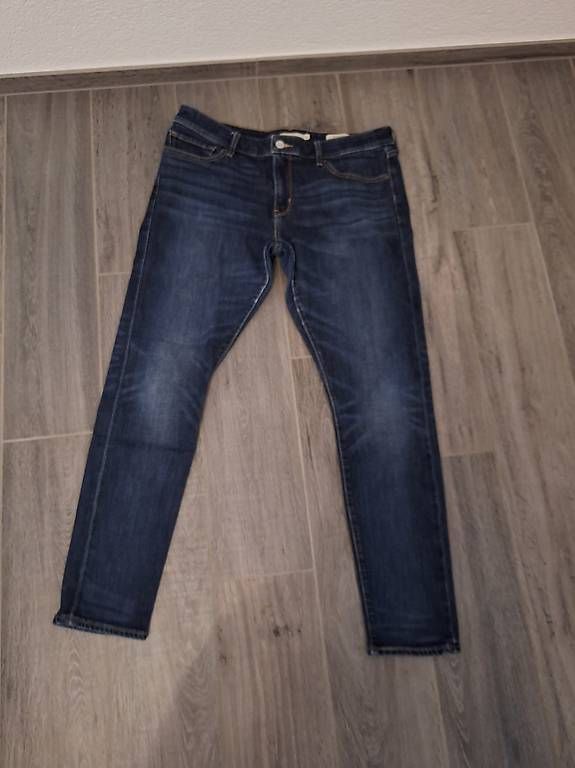 Levi's Jeans: Levis Jeans Grösse 32 – Usato da Kaltbrunn venduto da Jasi.2018