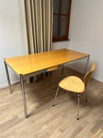 Bureau USM Haller en plaqué hêtre naturel // Ref. AY0360