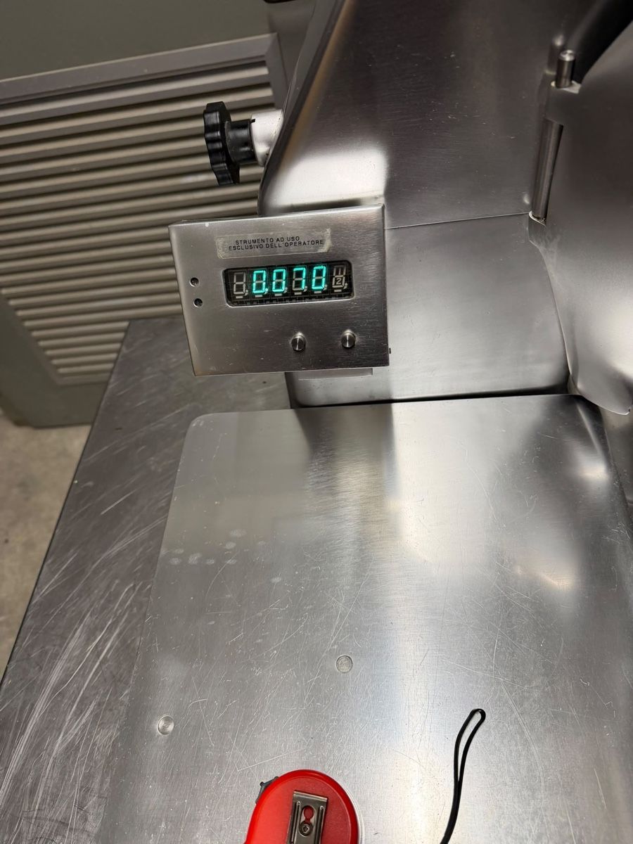 Elettrodomestici da cucina: Aufschnittmaschine  – Usato da Rupperswil venduto da pimi88 3