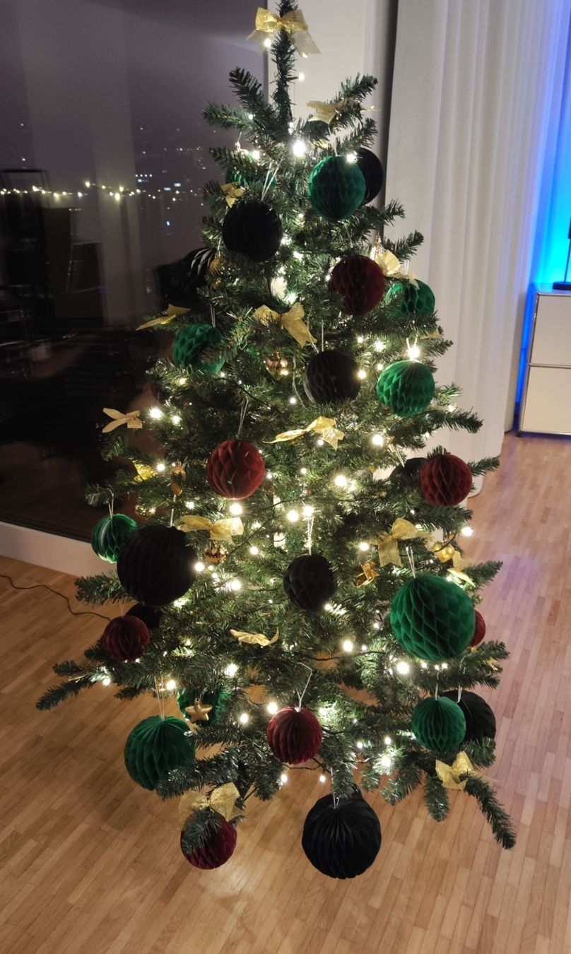 Tutte le decorazioni: Künstlicher Weihnachtsbaum – Usato da St. Gallen venduto da Maybach2 1