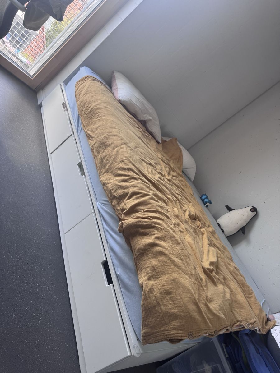 Betten: Ikea NORDLI bedframe with drawers 160x200 – Gebraucht aus Zürich von ivn_pr75 2