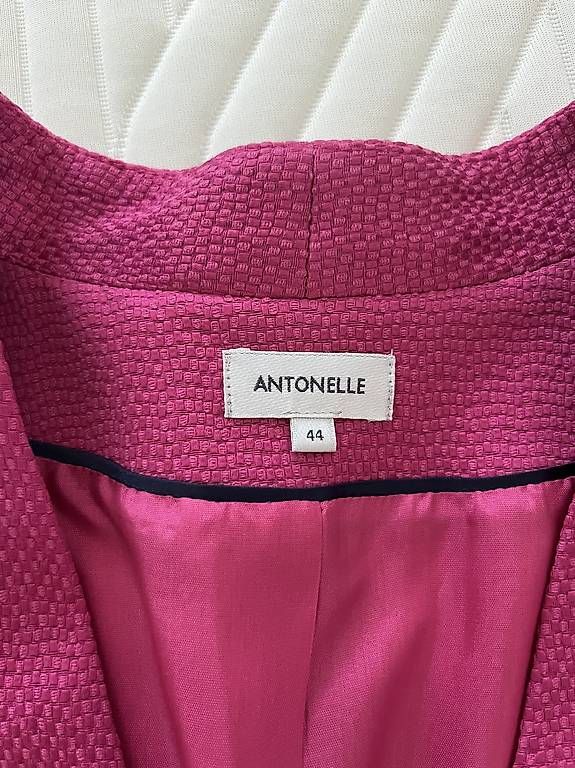 Vestes: Veste  – D'occasion à Neuchâtel par duc_7gl7 1