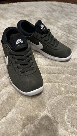 Nike SB Air Max khaki grün, Gr. 36.5