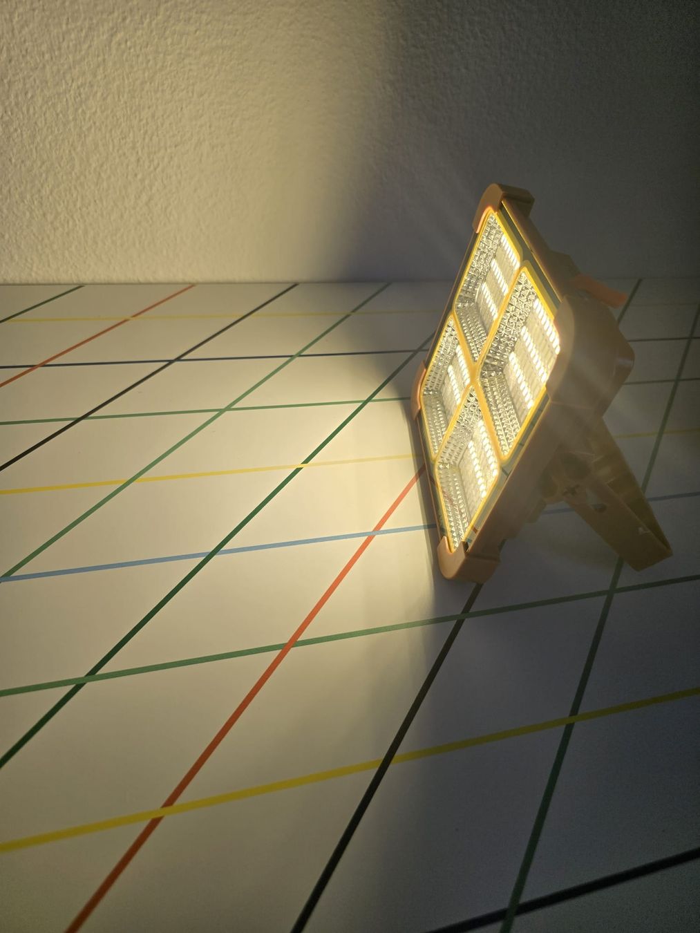 Lampen: Neue Solar LED Baustrahler mit USB Anschluss, Orange! – Neu und originalverpackt aus Zürich von dev_5brj 5
