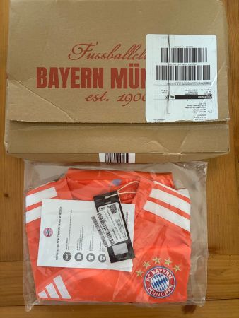 Maillot Gardien 26-27 - Bayern - Neuer - Taille 164 NEUF