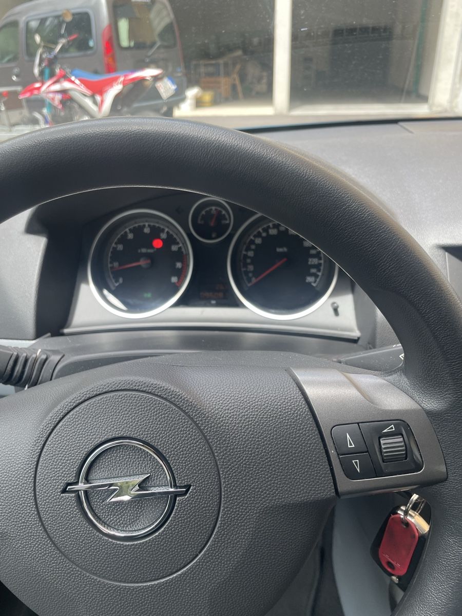 Opel Automobili: Opel Astra h16 – Usato da Wolhusen venduto da preni63 6