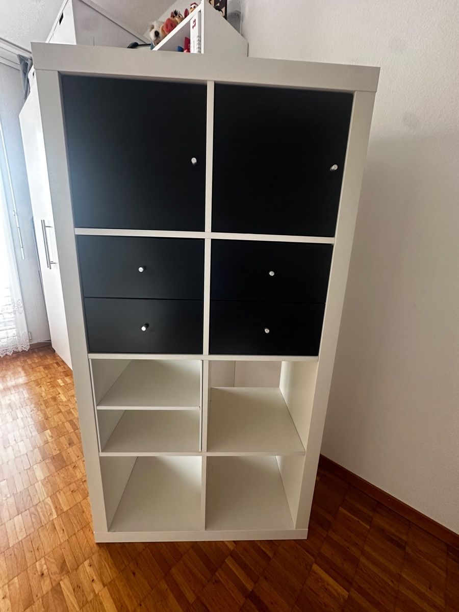 Ikea Étagères: IKEA Kallax 2x4 weiss alte Version  – D'occasion à Dietlikon par ciganolimao