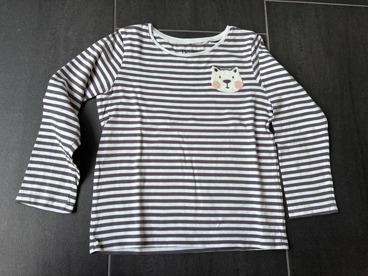 Next Kleiderpakete & -sets: Langarmshirt Next Gr. 116  – Gebraucht aus Uster von bat_f22x 4