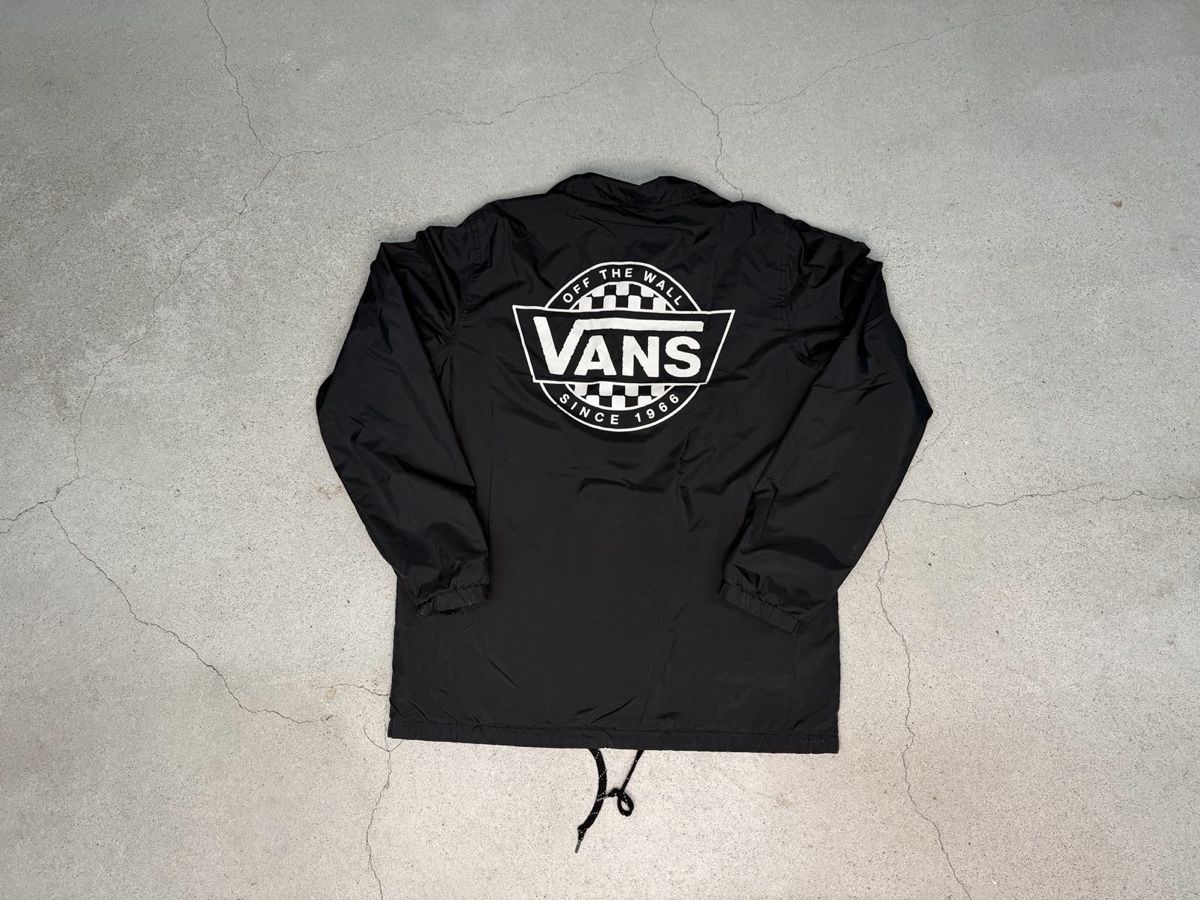 Vans Giacche: Vans Torrey Coach Jacket Schwarz Skate Classic Gr. S – Nuovo (secondo la descrizione) da Luzern venduto da Fabri2000 1