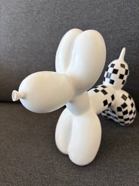 Statuette: Ballon Hund Weiss-Schwarz – Nuovo e nell'imballaggio originale da Biel/Bienne venduto da Meshe12 2