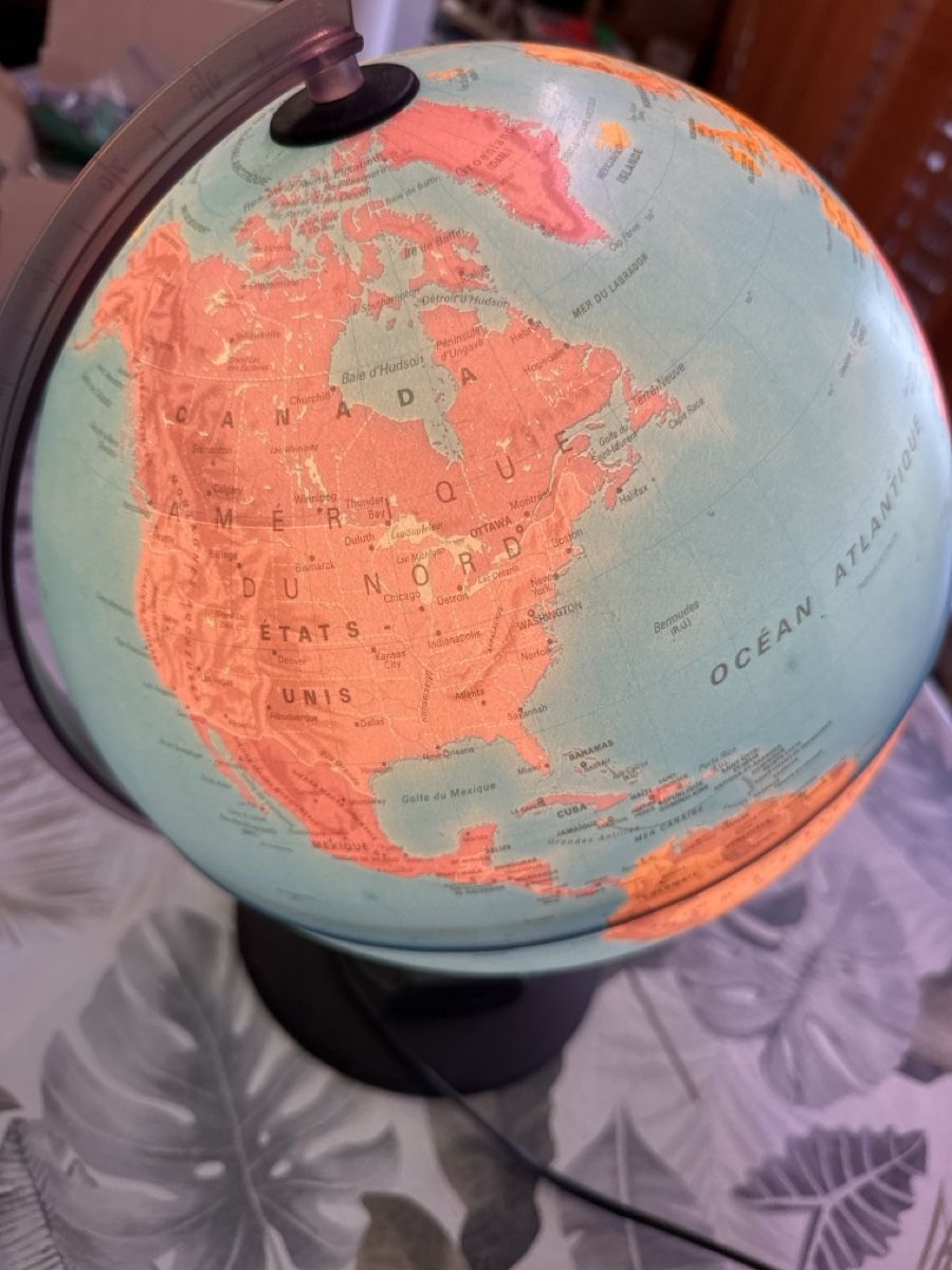 Sonstige Dekorationen & Accessoires: Globe terrestre lumineux – Gebraucht aus Châtelaine von jas_9wnr 2