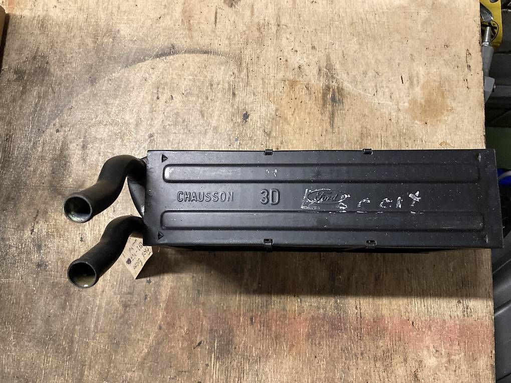 Tutti pezzi di ricambio auto: Ford Escort Heizelement (12) – Usato da Eglisau venduto da Jetyves 1