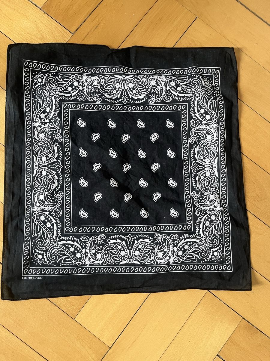 Foulard & Sciarpe: Bandana schwarz weiss – Usato da Bern venduto da del_78zc 1