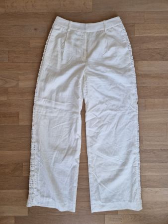 Sommerliche, weisse Stoffhose von Forever New, Gr. 38