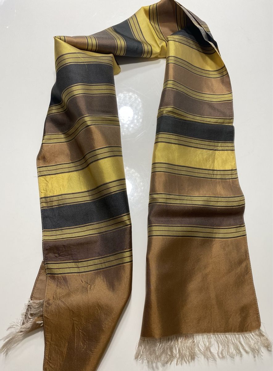 Foulard & Sciarpe: Seiden Schal 🌸 – Usato da Opfikon venduto da Luis144 2