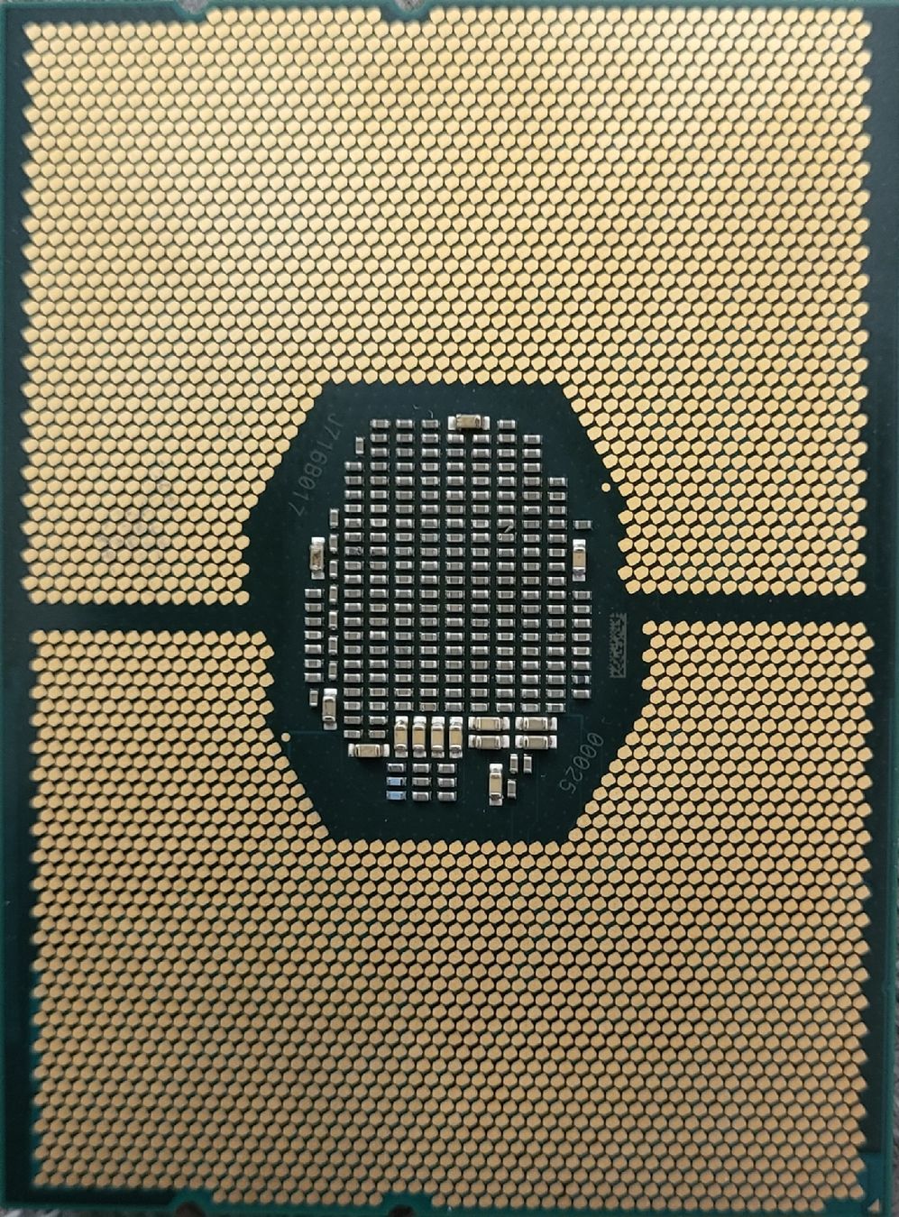 Intel Server: Intel Xeon Platinum 8168 CPU - Server Prozessor, 2.7 GHz – Usato da Zürich venduto da Gulbi1919 1