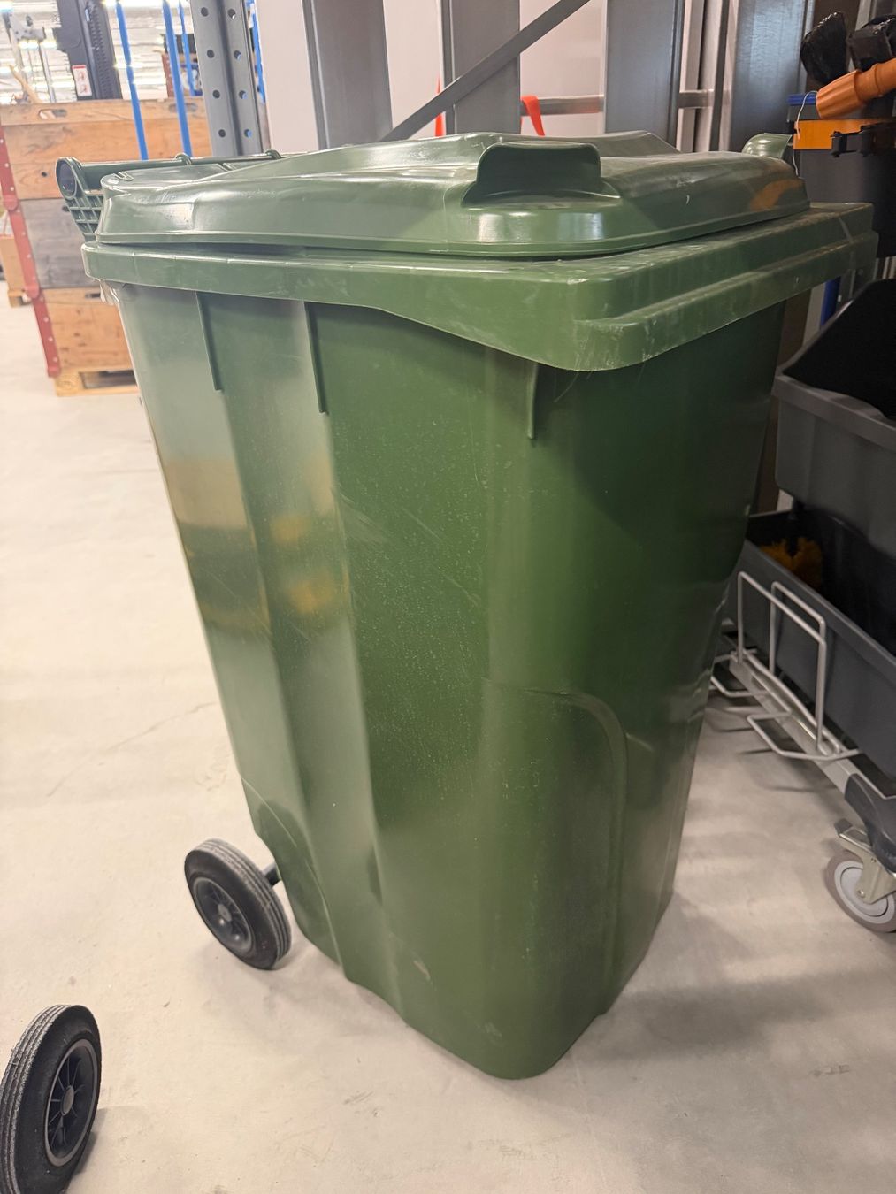 Altro per Ufficio & Commercio: Grüngut Container 240l – Usato da Eich venduto da stego18
