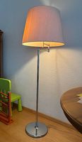 Stehlampe mit Stoffschirm