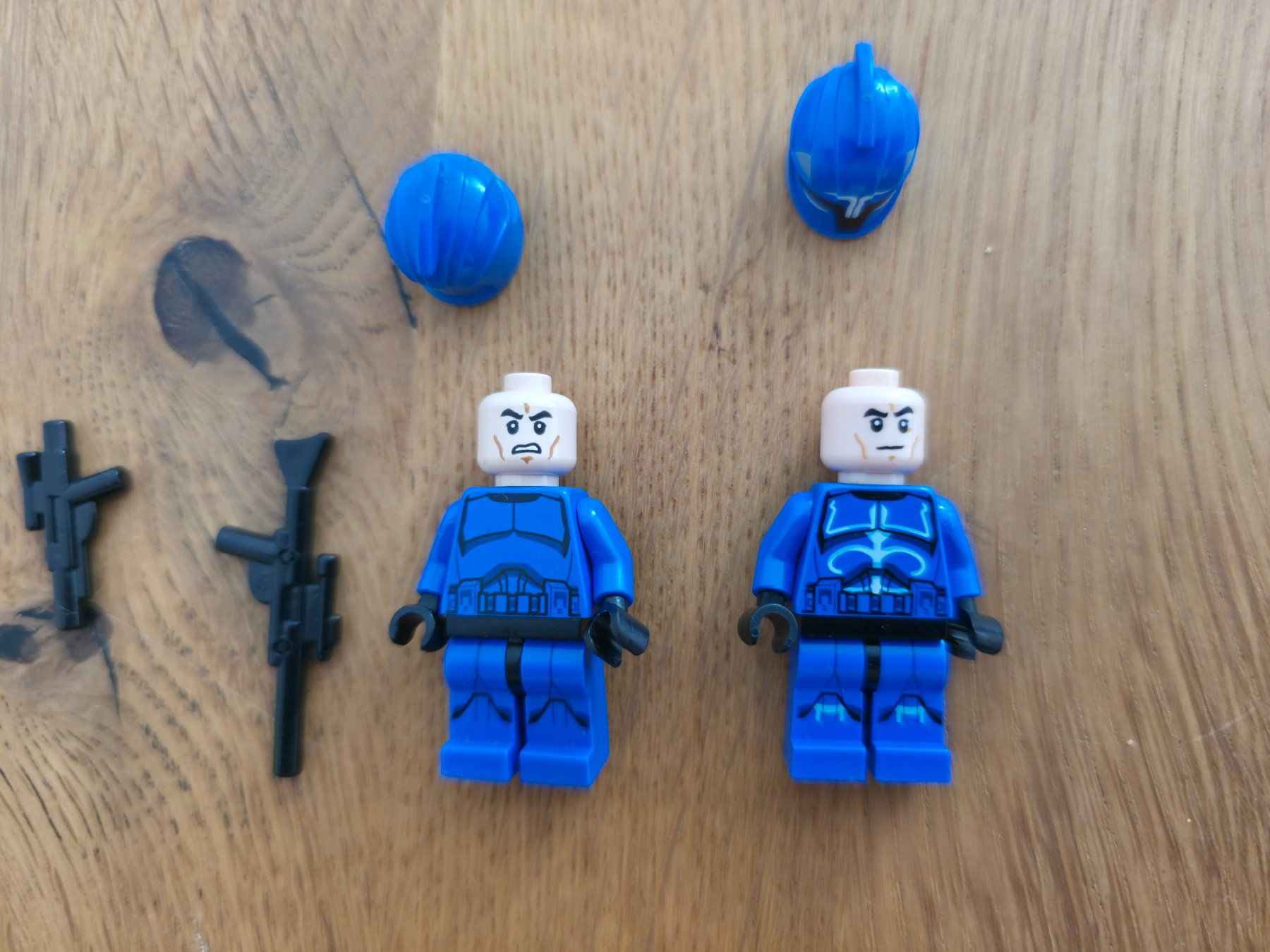 Lego Kit di costruzioni: Lego Star Wars Senate Trooper Commando und Captain – Usato da Aarburg venduto da DoubleT 3