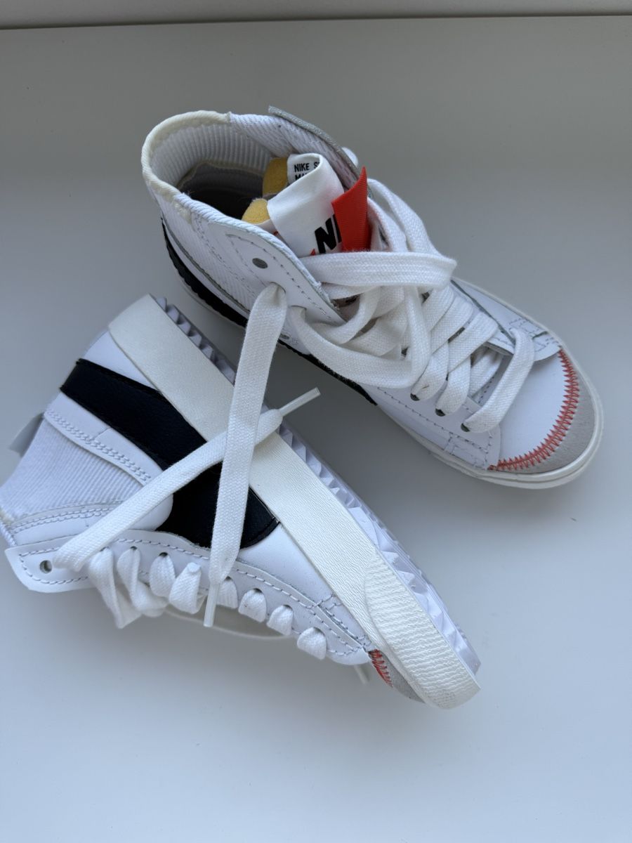 Nike Damenschuhe: Nike – Gebraucht aus Monthey von sen_6ckr