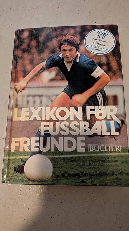 Bücher: Lexikon der Fussballfreunde – Gebraucht aus Wattenwil von karinschaw 2