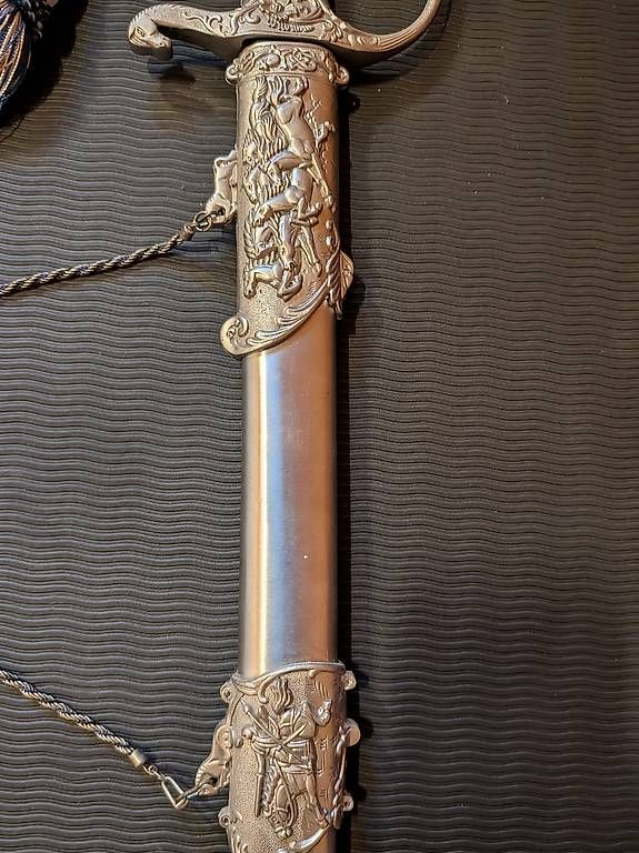 Tutte le decorazioni: Deko-Säbel mit Pferdekopf-Knauf – Usato da Ennetmoos venduto da Maganuri 3
