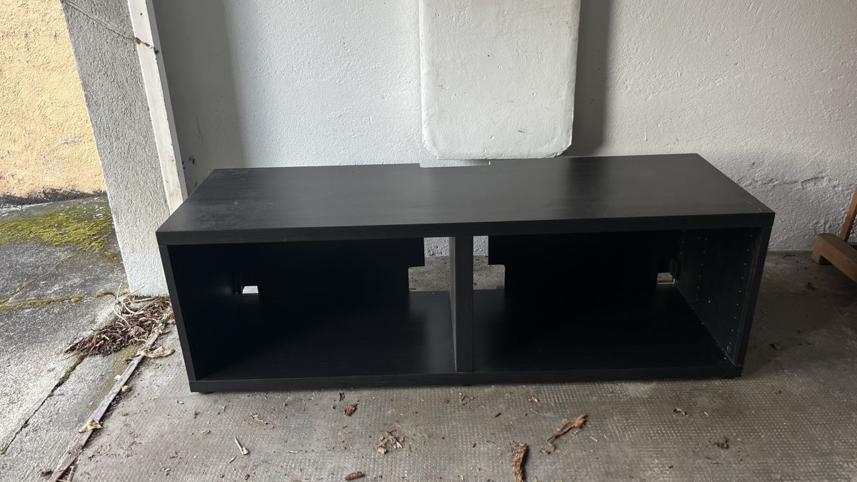 Ikea Meubles TV: Meuble TV noir – D'occasion à Daillens par BrandonW 1