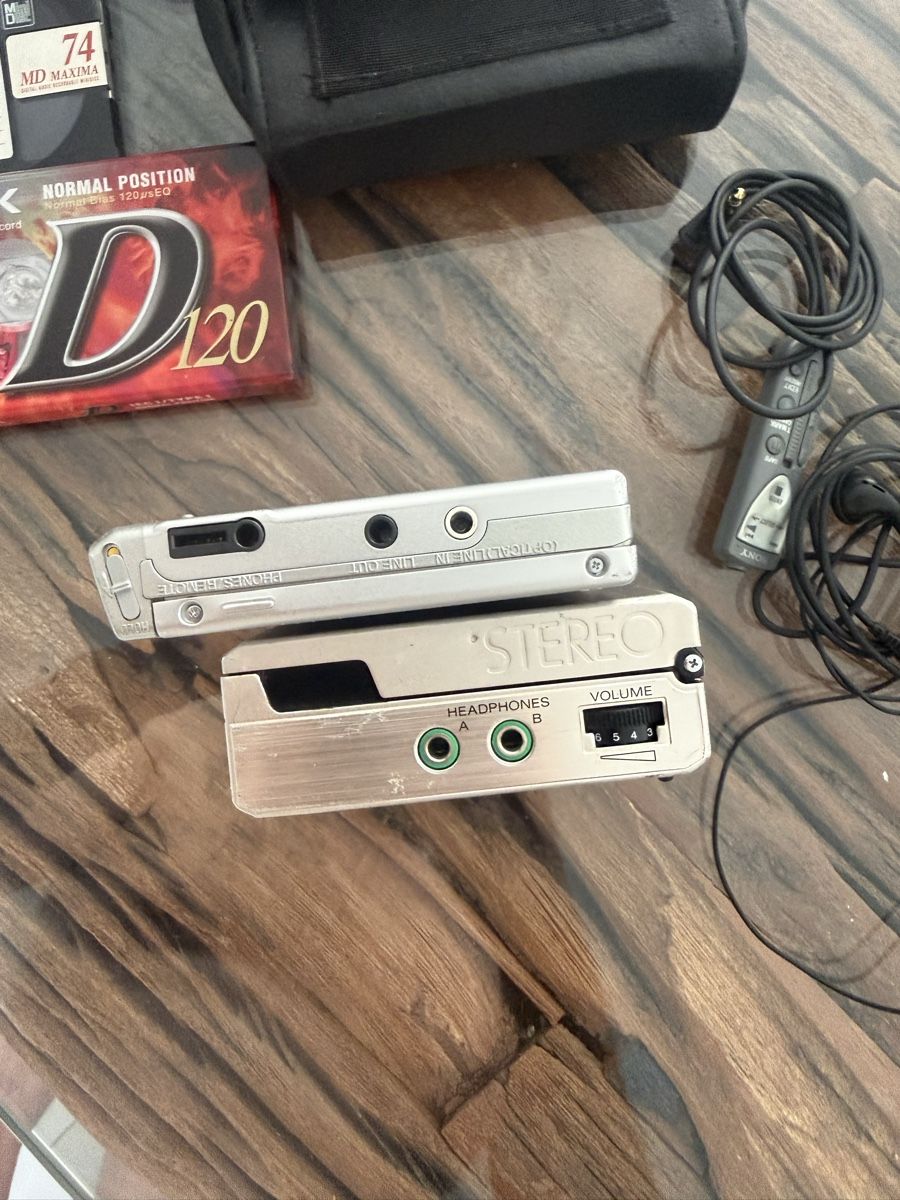 Sony Tragbarer Mediaplayer: Sony Walkman DD2 / Sony Walkman MD Set – Defekt aus Rothrist von jr_returns 6
