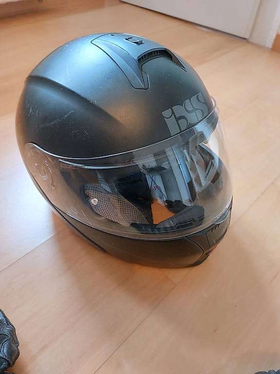 Lots de vêtements: Motorrad Lederkombi – D'occasion à Lachen SZ par AdrianNu 3