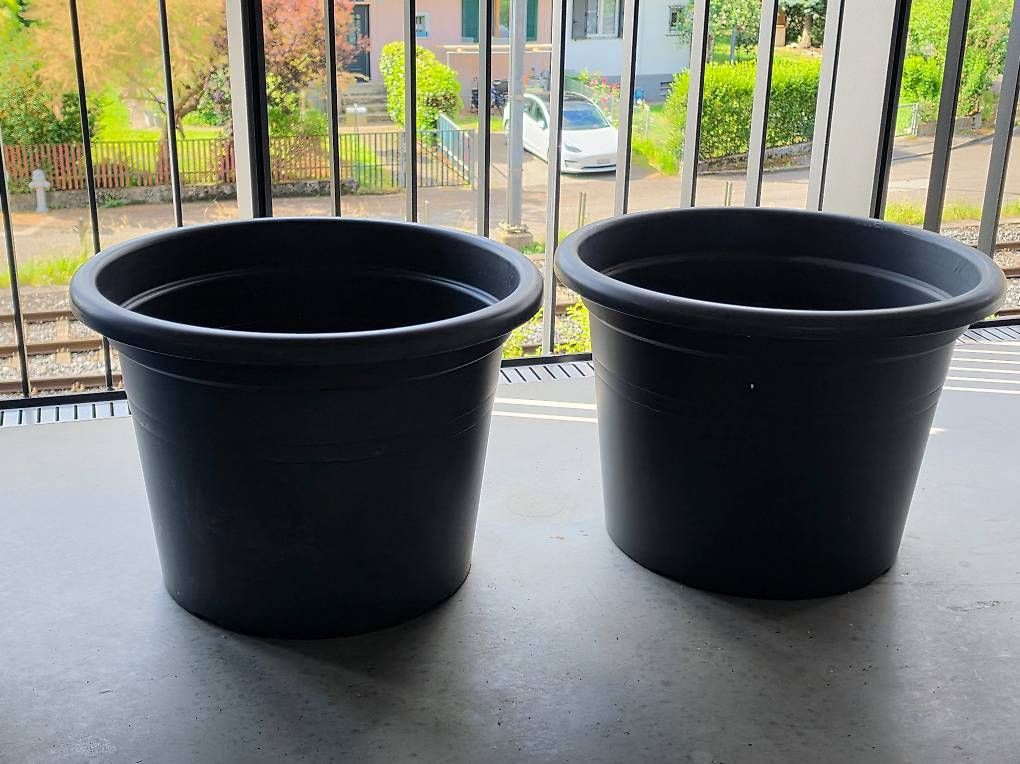 Vasi per fiori: 2 Übertopf - durchmesser ca. 50cm – Usato da Bern venduto da nic_k9sl