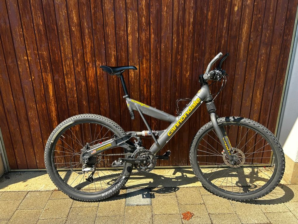Cannondale Super V700 (D