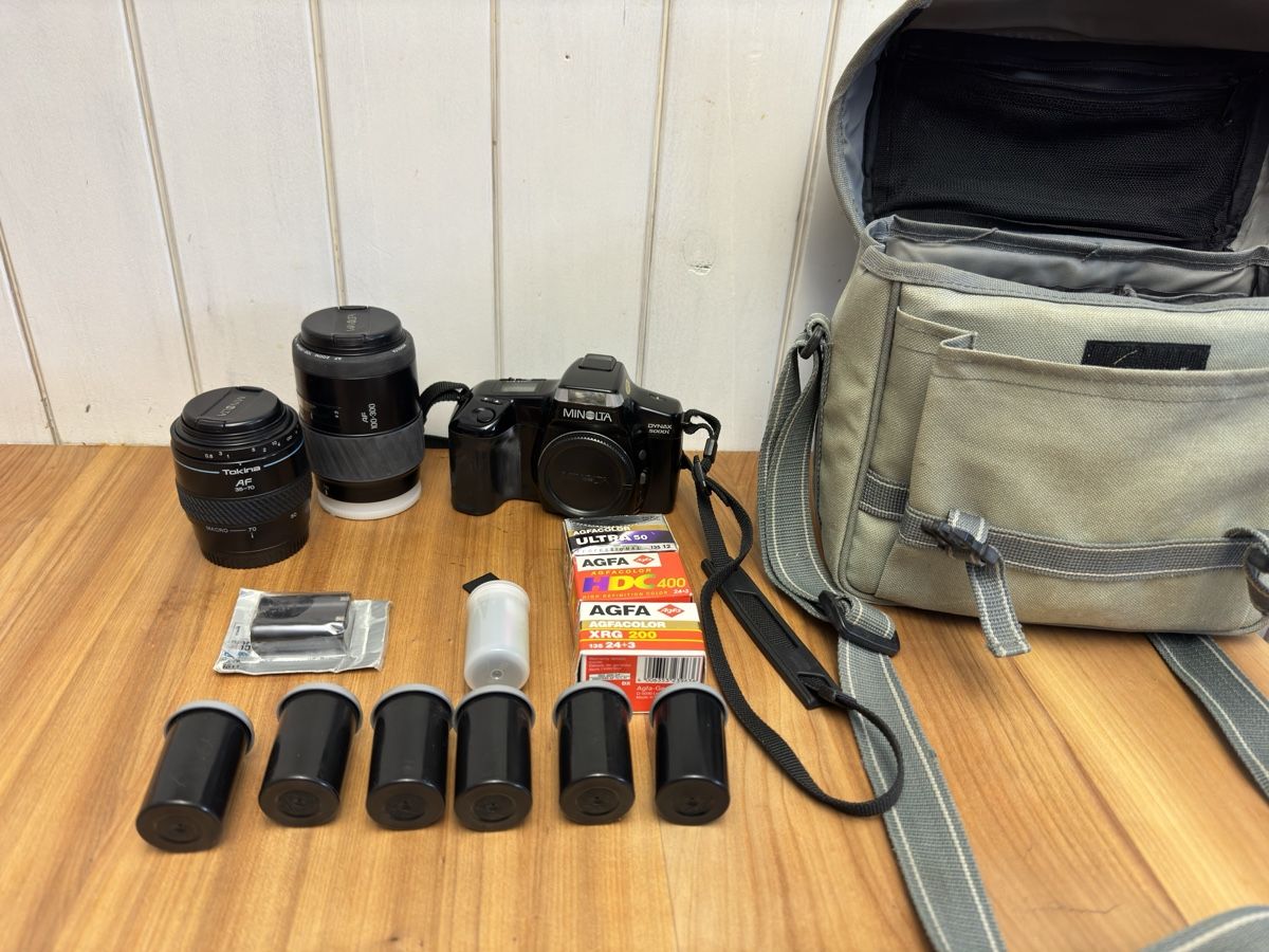 Minolta Fotocamera: Minolta Dynax 5000i mit Zubehör – Usato da Rafz venduto da Apfelmoscht